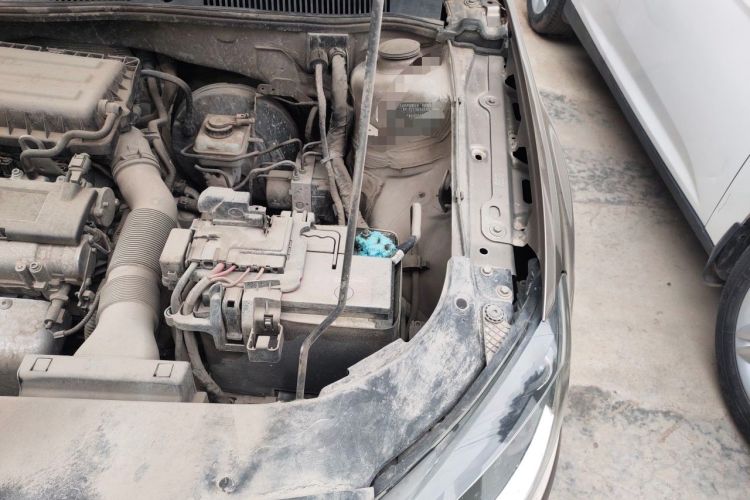 Used Volkswagen Bora 2013 1.6L Automatic Comfort Model Engine Bay Left