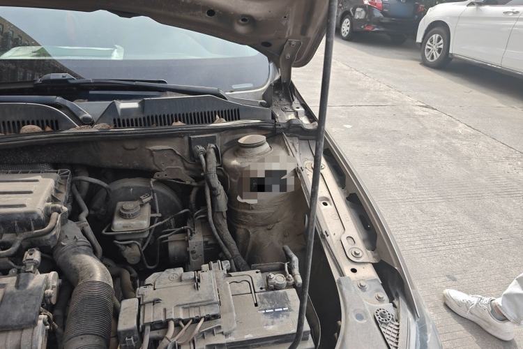 Used Volkswagen Bora 2013 1.6L Automatic Comfort Model Engine Bay Left
