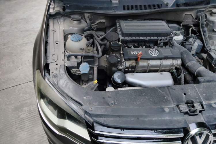 Used Volkswagen Bora 2013 1.6L Automatic Comfort Model Engine Bay Right