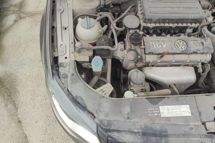Used Volkswagen Bora 2013 1.6L Automatic Comfort Model Engine Bay Right