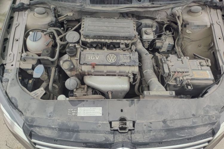 Used Volkswagen Bora 2013 1.6L Automatic Comfort Model Engine Bay