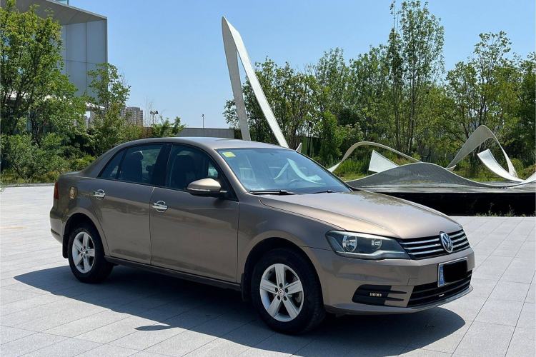 Used Volkswagen Bora 2013 1.6L Automatic Fashion Model Exterior 2