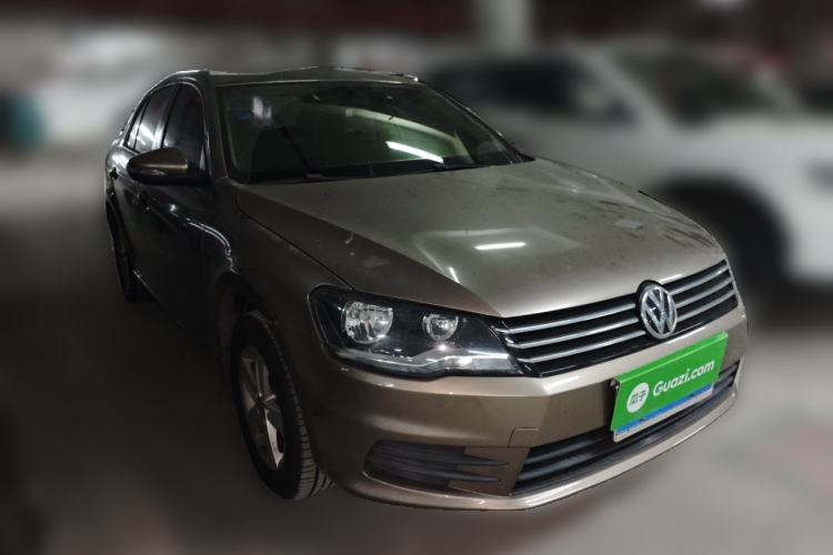 Used Volkswagen Bora 2013 1.6L Manual Fashion Edition Front Right 45 Deg