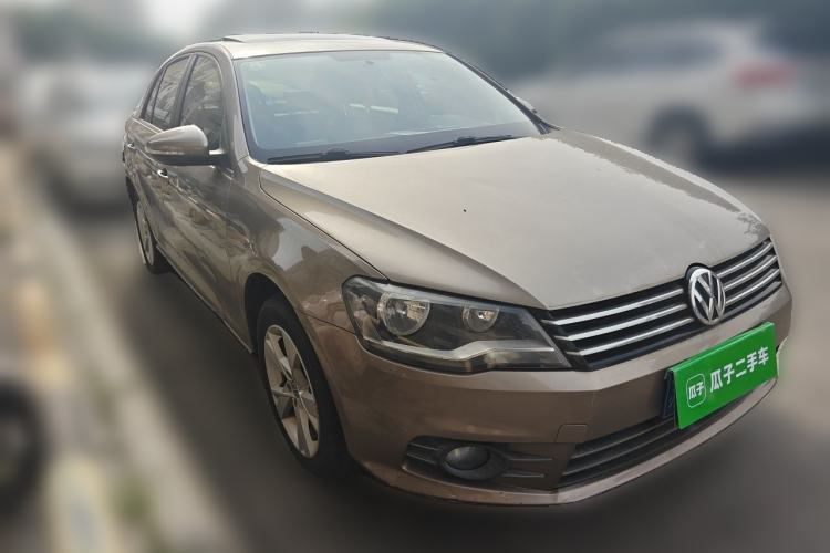 Used Volkswagen Bora 2013 1.6L Automatic Comfort Model Front Right 45 Deg