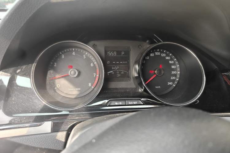 Used Volkswagen Bora 2013 1.6L Automatic Comfort Model Instrument Cluster