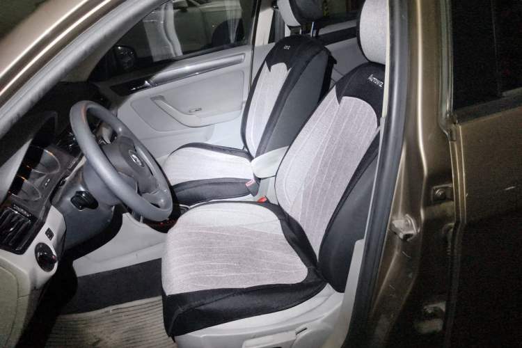 Used Volkswagen Bora 2013 1.6L Automatic Fashion Model Left Front Seat
