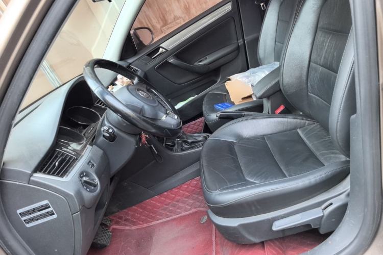 Used Volkswagen Bora 2013 1.4T Automatic Comfort Model Left Front Seat
