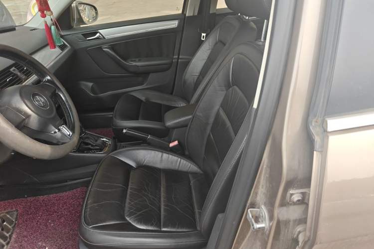 Used Volkswagen Bora 2013 1.6L Automatic Comfort Model Left Front Seat