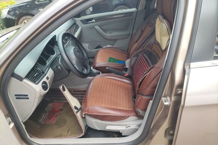 Used Volkswagen Bora 2013 1.6L Automatic Fashion Model Left Front Seat
