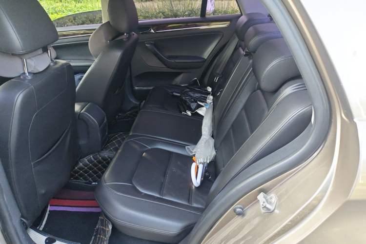 Used Volkswagen Bora 2013 1.4T Automatic Luxury Model Left Rear Seat