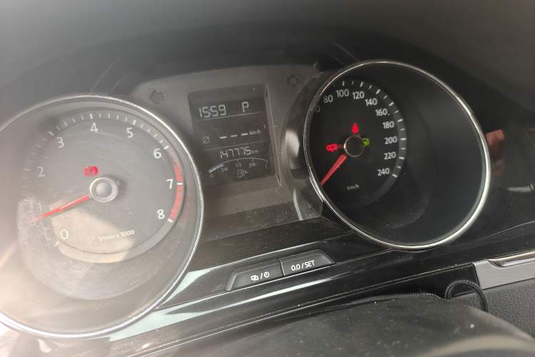 Used Volkswagen Bora 2013 1.6L Automatic Comfort Model Odometer Close Up