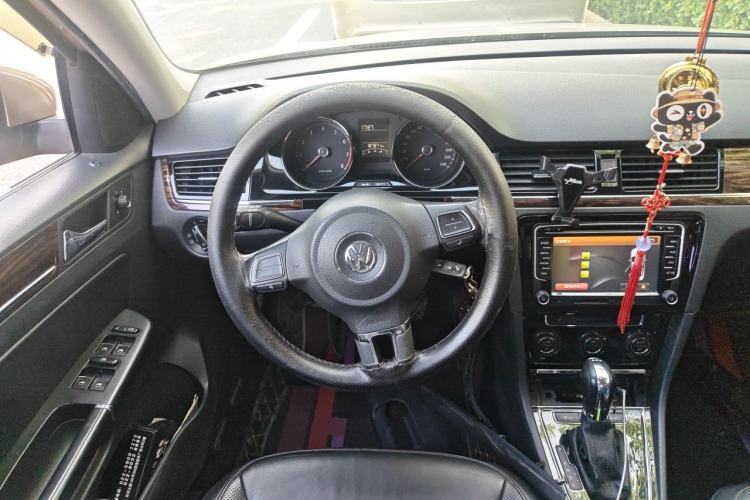 Used Volkswagen Bora 2013 1.4T Automatic Luxury Model Steering Wheel