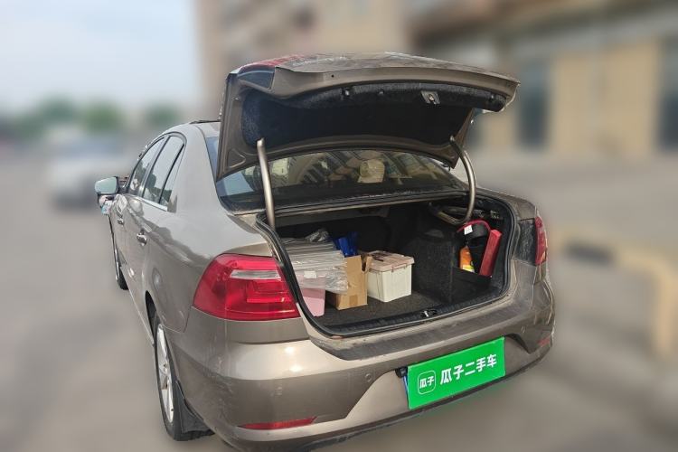 Used Volkswagen Bora 2013 1.6L Automatic Comfort Model Trunk