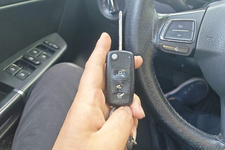 Used Volkswagen Bora 2013 1.4T Automatic Luxury Model Vehicle Key