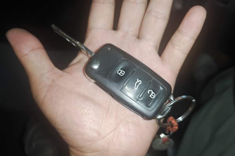 Used Volkswagen Bora 2013 1.6L Automatic Luxury Model Vehicle Key