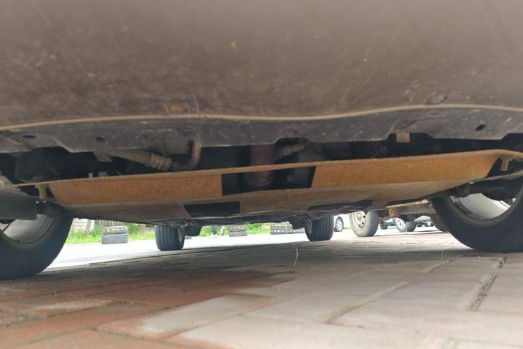 Used Volkswagen Bora 2013 1.4T Automatic Comfort Model Chassis Front