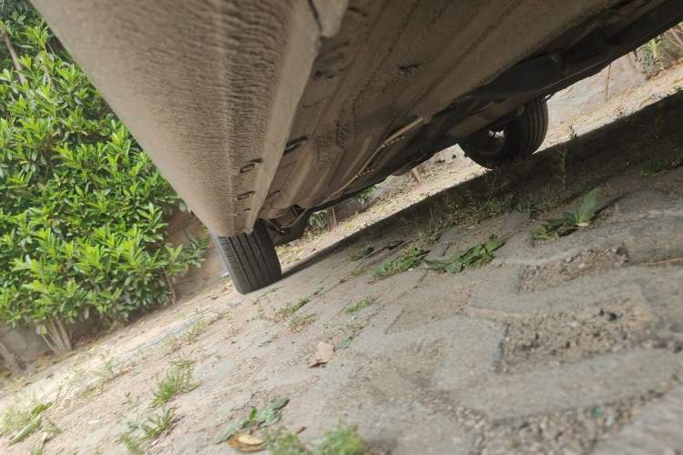 Used Volkswagen Bora 2013 1.6L Manual Comfort Model Chassis Front Right