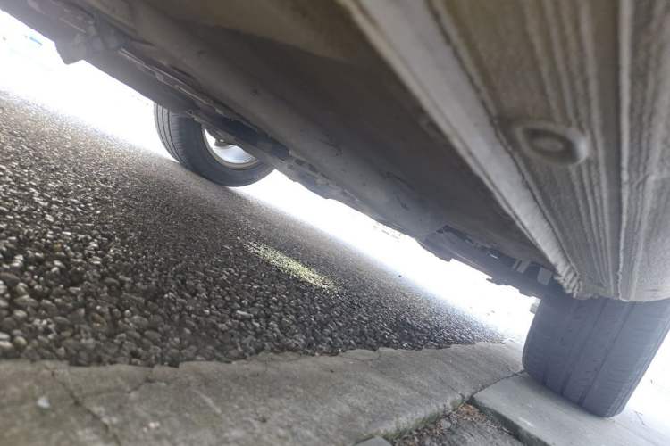 Used Volkswagen Bora 2013 1.6L Manual Comfort Model Chassis Front Right