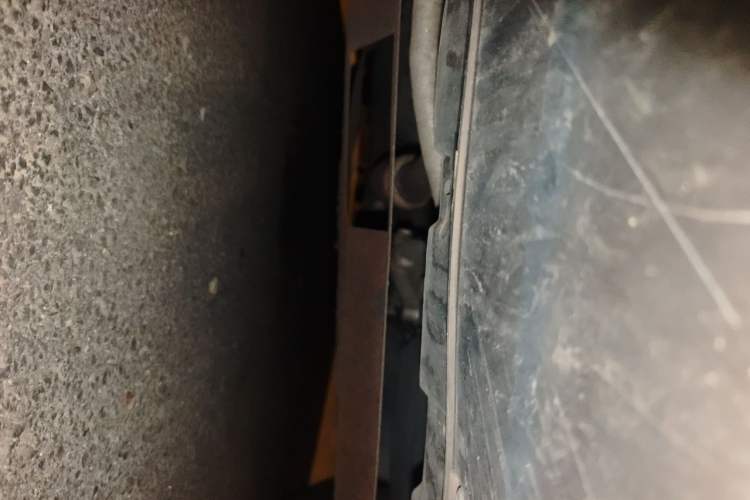 Used Volkswagen Bora 2013 1.6L Automatic Comfort Model Chassis Front