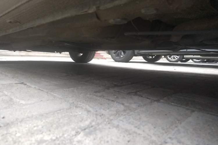 Used Volkswagen Bora 2013 1.6L Manual Comfort Model Chassis Rear Left