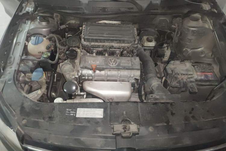 Used Volkswagen Bora 2013 1.6L Automatic Comfort Model Engine Bay