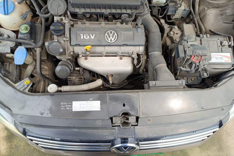 Used Volkswagen Bora 2013 1.6L Manual Comfort Model Engine Bay