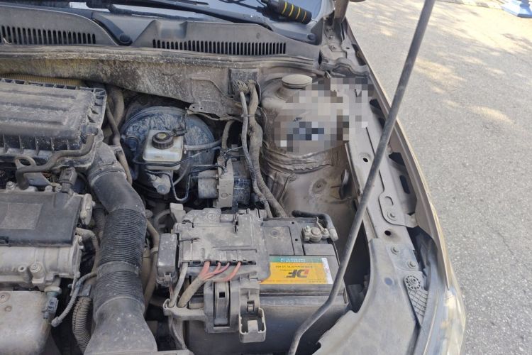 Used Volkswagen Bora 2013 1.6L Manual Comfort Model Engine Bay Left