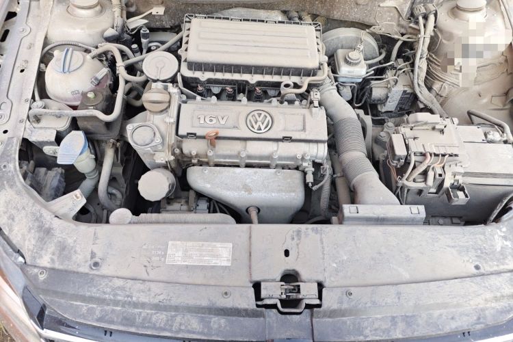 Used Volkswagen Bora 2013 1.6L Manual Fashion Edition Engine Bay