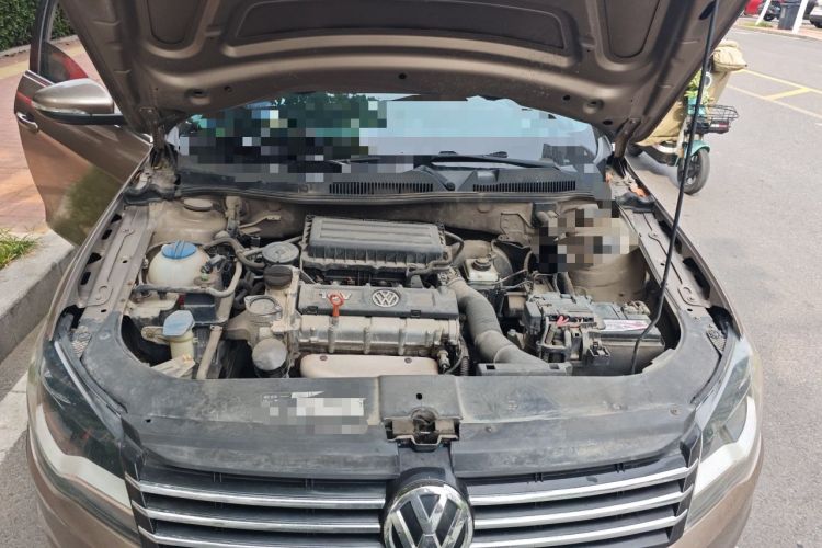 Used Volkswagen Bora 2013 1.6L Automatic Comfort Model Engine Bay