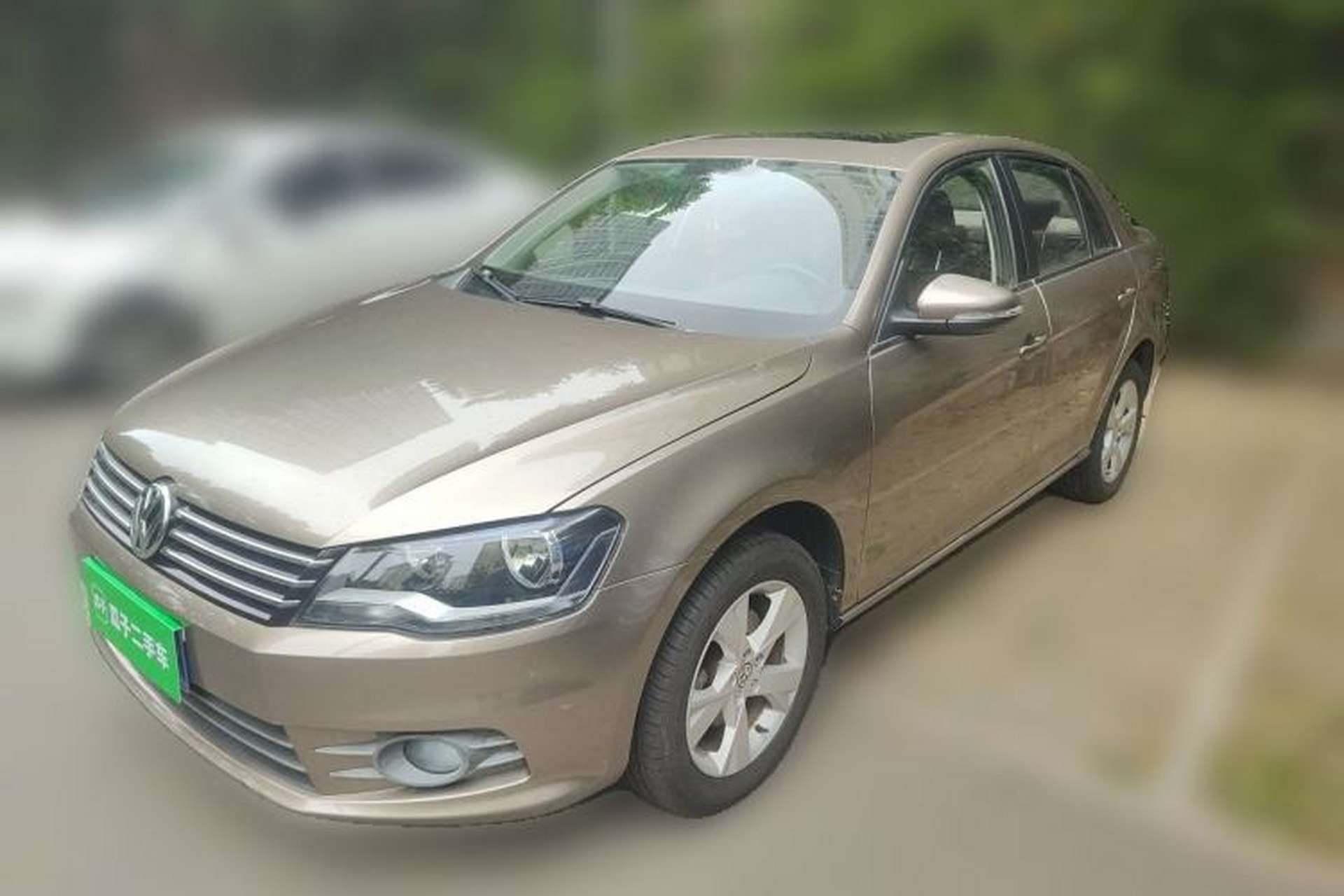 Used Volkswagen Bora 2013 1.6L Manual Comfort Model Front Left 45 Deg