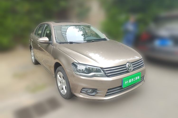 Used Volkswagen Bora 2013 1.6L Manual Comfort Model Front Right 45 Deg