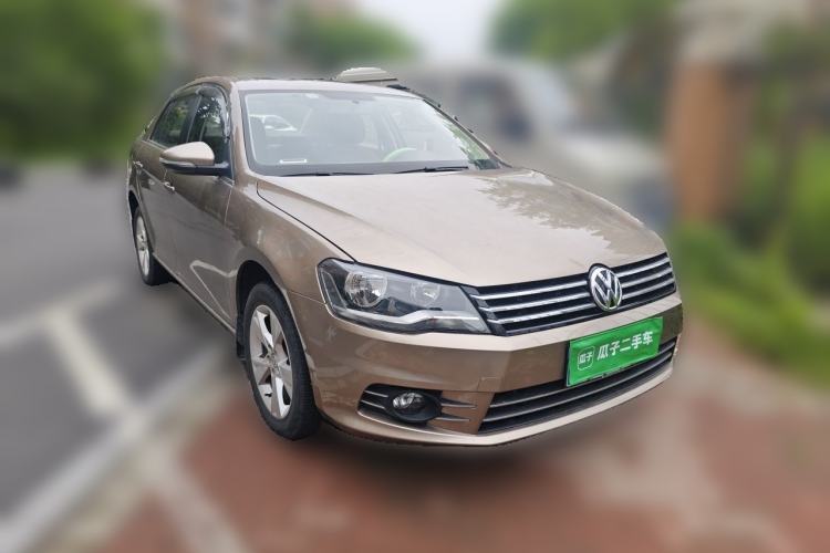 Used Volkswagen Bora 2013 1.4T Automatic Comfort Model Front Right 45 Deg