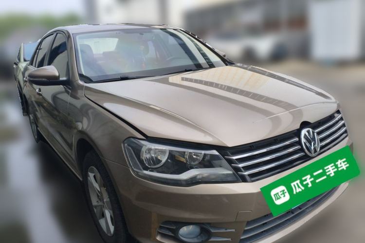 Used Volkswagen Bora 2013 1.4T Manual Comfort Model Front Right 45 Deg
