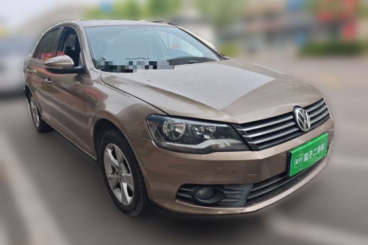 Used Volkswagen Bora 2013 1.6L Automatic Comfort Model Front Right 45 Deg