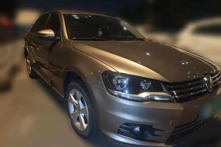 Used Volkswagen Bora 2013 1.6L Automatic Comfort Model Front Right 45 Deg