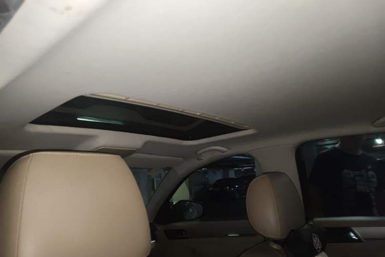 Used Volkswagen Bora 2013 1.6L Automatic Comfort Model Headliner