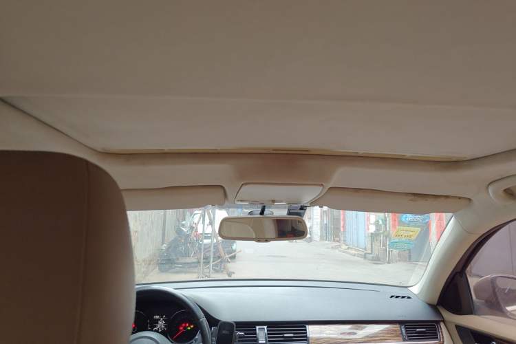 Used Volkswagen Bora 2013 1.6L Automatic Luxury Model Headliner