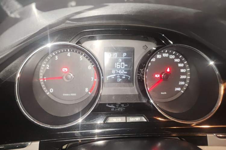 Used Volkswagen Bora 2013 1.6L Automatic Comfort Model Instrument Cluster