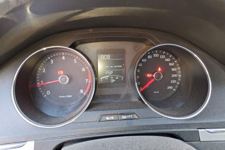 Used Volkswagen Bora 2013 1.6L Manual Fashion Edition Instrument Cluster