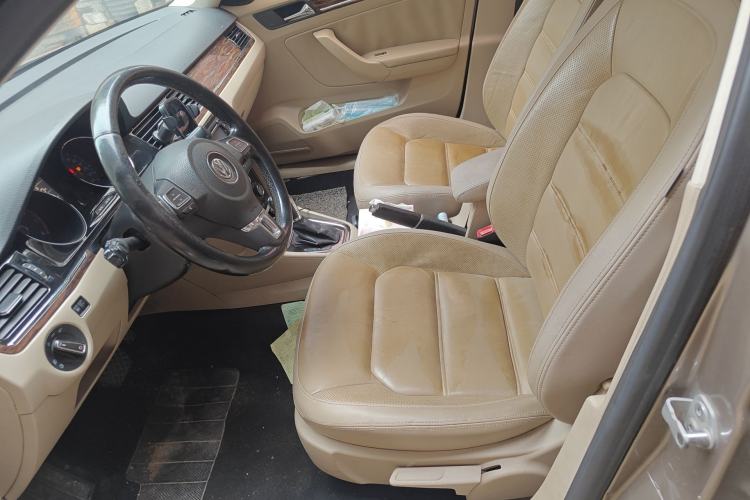 Used Volkswagen Bora 2013 1.6L Automatic Luxury Model Left Front Seat
