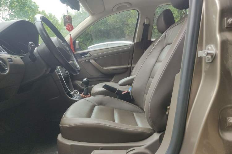 Used Volkswagen Bora 2013 1.6L Manual Comfort Model Left Front Seat