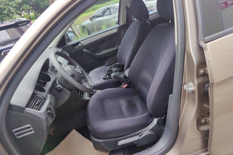 Used Volkswagen Bora 2013 1.6L Automatic Fashion Model Left Front Seat
