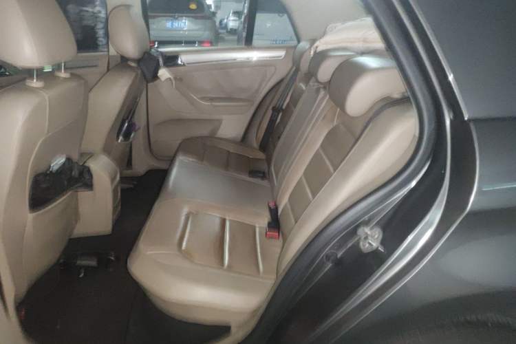 Used Volkswagen Bora 2013 1.6L Automatic Comfort Model Left Rear Seat