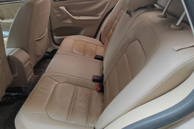 Used Volkswagen Bora 2013 1.6L Automatic Luxury Model Left Rear Seat