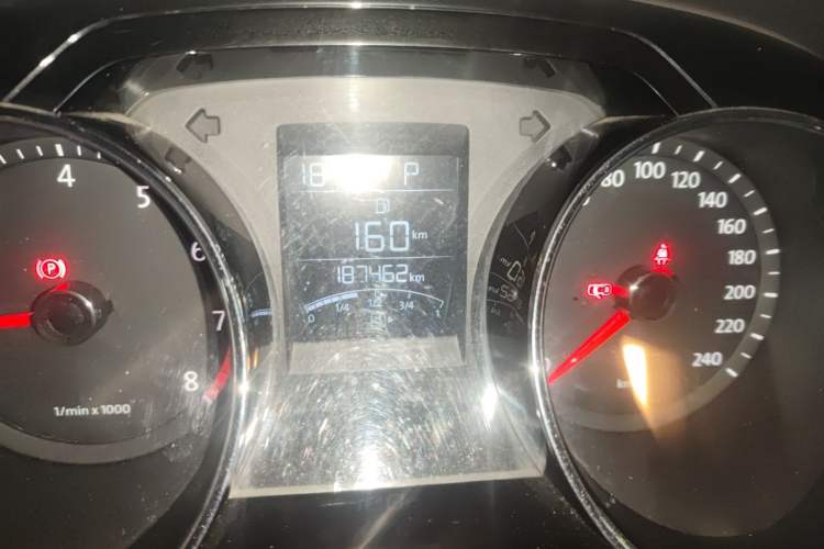 Used Volkswagen Bora 2013 1.6L Automatic Comfort Model Odometer Close Up