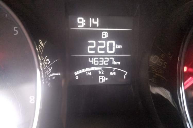 Used Volkswagen Bora 2013 1.6L Manual Comfort Model Odometer Close Up