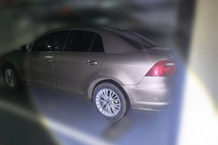 Used Volkswagen Bora 2013 1.6L Automatic Luxury Model Rear Left 45 Deg