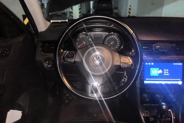 Used Volkswagen Bora 2013 1.6L Automatic Luxury Model Steering Wheel
