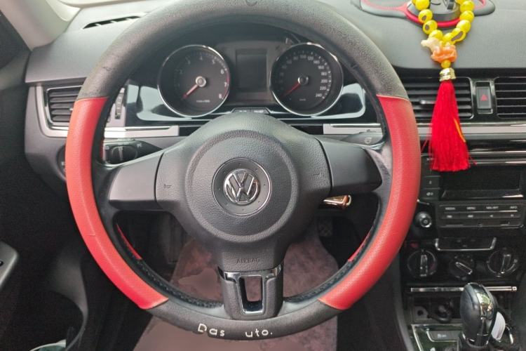 Used Volkswagen Bora 2013 1.6L Automatic Comfort Model Steering Wheel