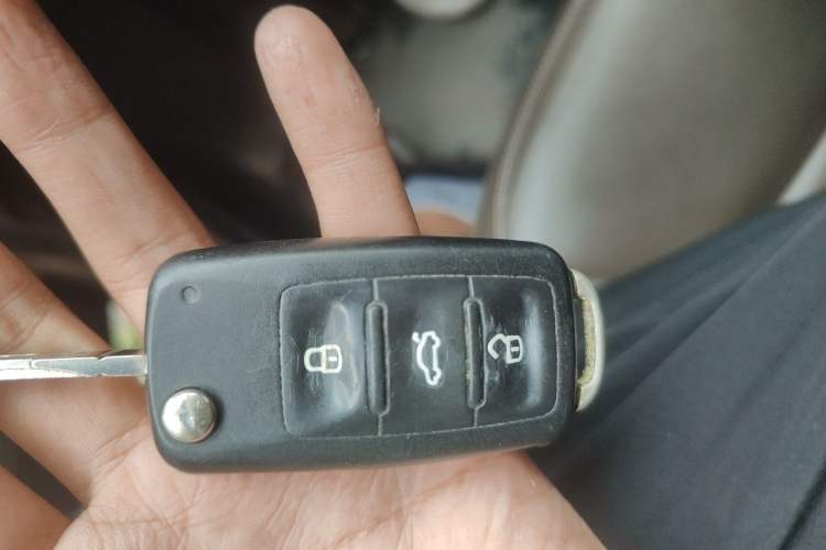 Used Volkswagen Bora 2013 1.6L Manual Comfort Model Vehicle Key